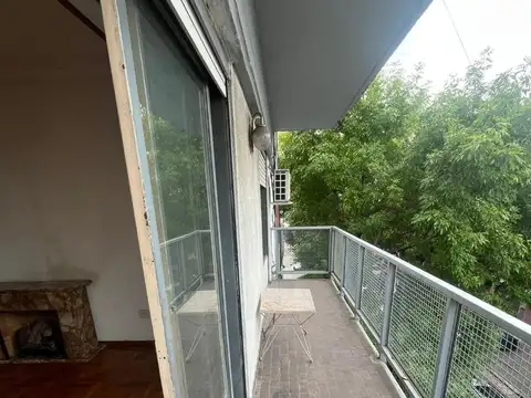 Departamento en Venta en Parque Chacabuco, USD 180.000