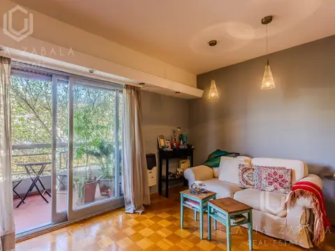 Venta departamento tres ambientes con balcón en Almagro