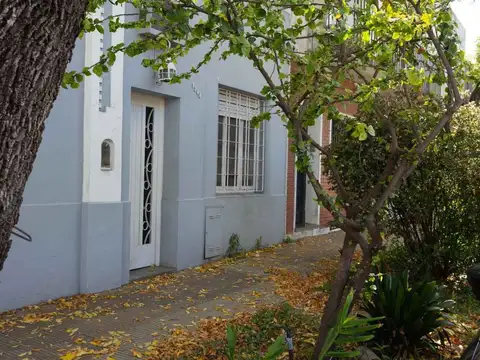 Venta CASA 4 ambientes Florida JARDIN