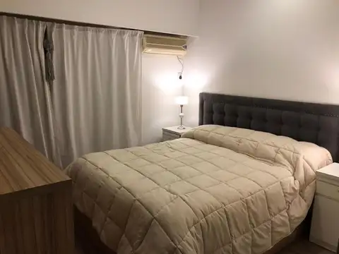 VENTA / PERMUTA - Casa - 2 dormitorios, jardín y piscina - Soldini, Santa Fe