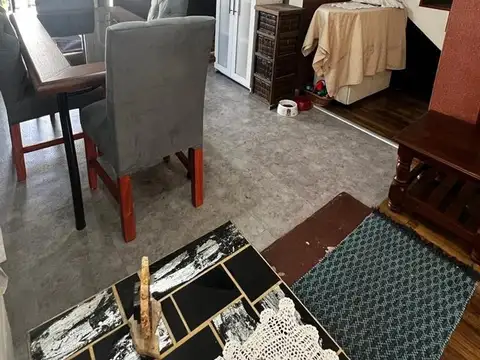 Casa 3 ambientes con 2 baños