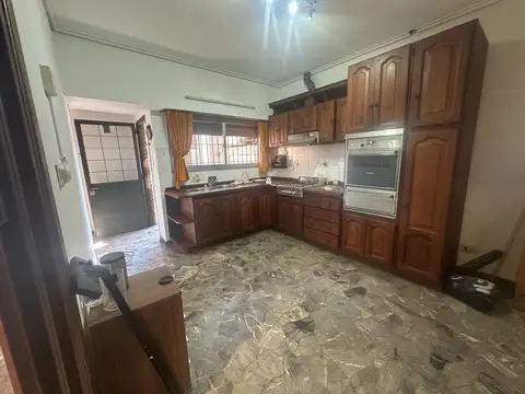 Casa en Alquiler con 1 cochera