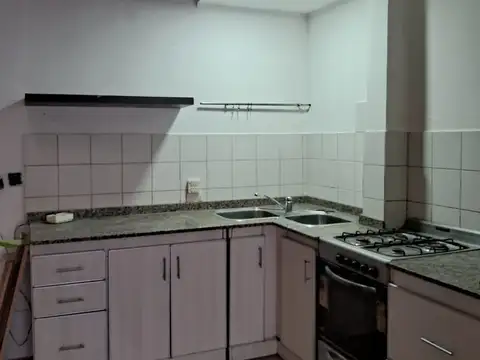 Depto Tipo Casa en Alquiler de 4 dormitorios
