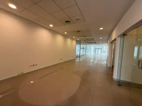 Edificio Comercial en Martinez