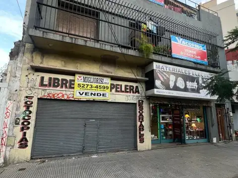 local sobre av rivadavia en zona comercial apto varios dest