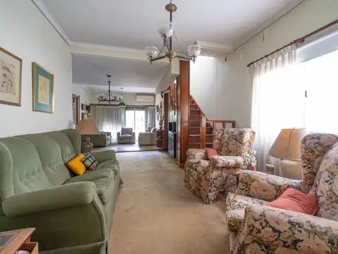 CASA EN VENTA 5 AMBIENTES APTA CREDITO  TEMPERLEY