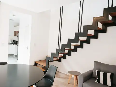 Depto Tipo Casa en Alquiler de 1 dormitorio