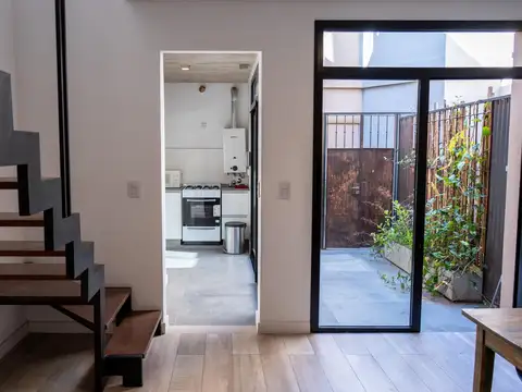 Depto Tipo Casa en Alquiler de 1 dormitorio