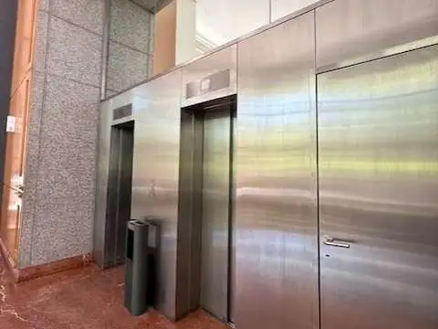 Departamento en Venta con 2 cochera