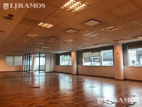 Edificio Comercial en Florida Oeste