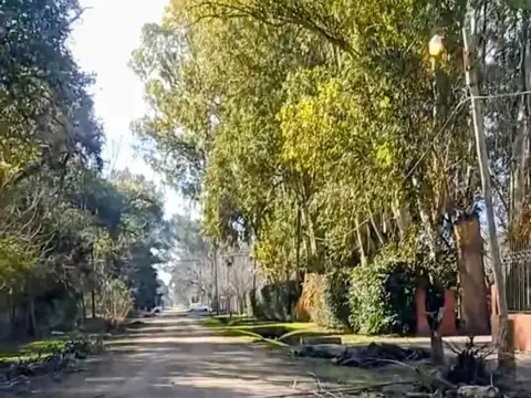 Lote en  Venta (Barrio Residencial Los Robles)