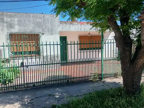 Casa en venta Moreno