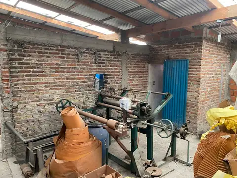 Galpon en Venta en Burzaco, USD 75.000