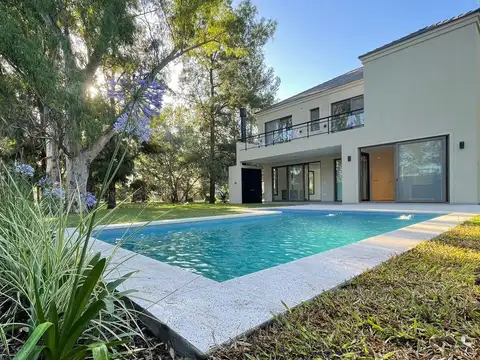 Casa en Alquiler de 5 dormitorios