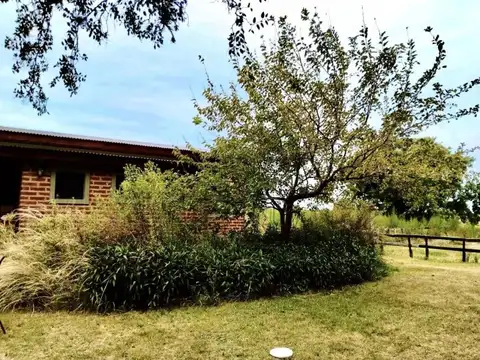 Casa 3 ambientes con 2 baños