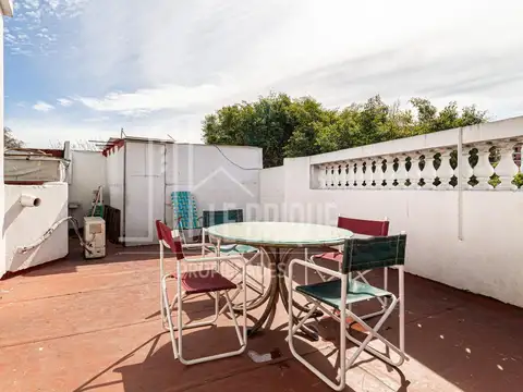 Excelente PH 3 amb con terraza y deposito