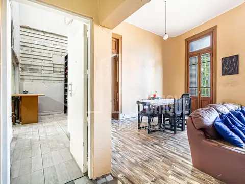Depto Tipo Casa 3 ambientes con 2 baños