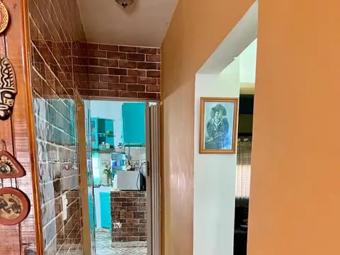 Casa 8 ambientes con 3 baños