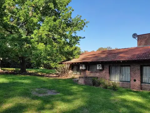 Gran casas quintas en Loma Verde s/lote de 7,2ha en venta