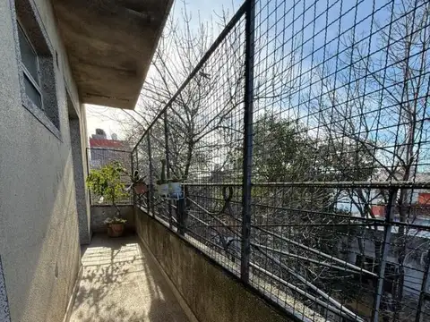 Depto Tipo Casa en Venta 40 años