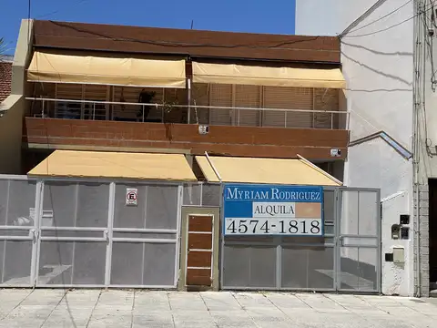DÚPLEX 3/4 ambientes patio cochera en alquiler en Villa Pueyrredón