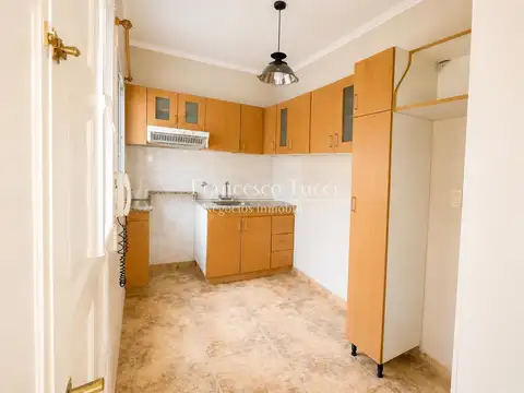 Depto Tipo Casa en Venta en Morón, USD 70.000