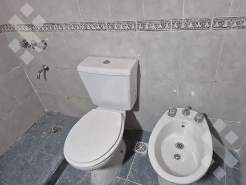 Depto Tipo Casa 3 ambientes con 1 baño