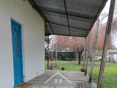 CASA 1 dormitorio SOBRE COLECTORA - ZONA COMERCIAL 100