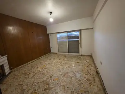 Villa Bosch Alquilo Departamento de 3 Ambientes en Planta Alta Sobre Av F: 11312