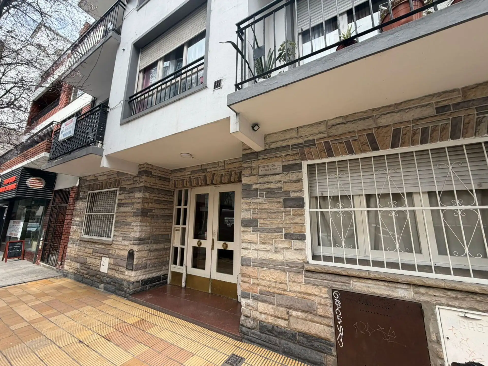 Venta departamento 2 ambientes a la calle Aldrey
