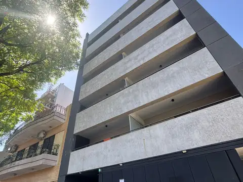 OPORTUNIDAD  -  2 AMB  CON BALCON EN VILLA URQUIZA