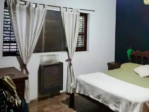 CASA 4 AMBIENTES VENTA LONGCHAMPS MAS DEPARTAMENTO