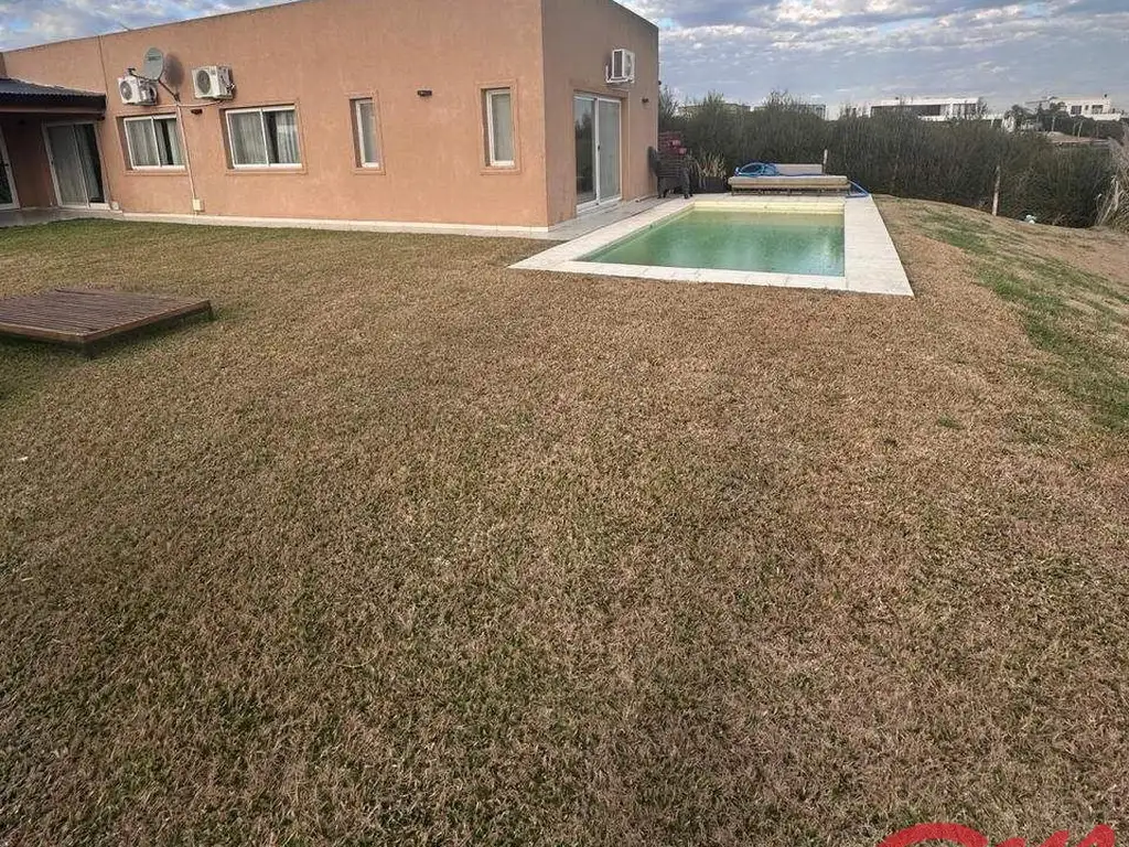 Casa en Venta con cochera