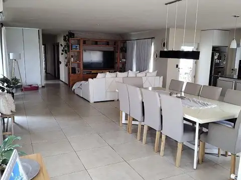 Casa en Venta con cochera