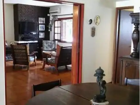 Casa en Venta en Castelar Sur, USD 200.000