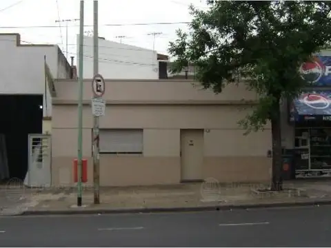 Lote con casa a demoler Ideal desarrollador