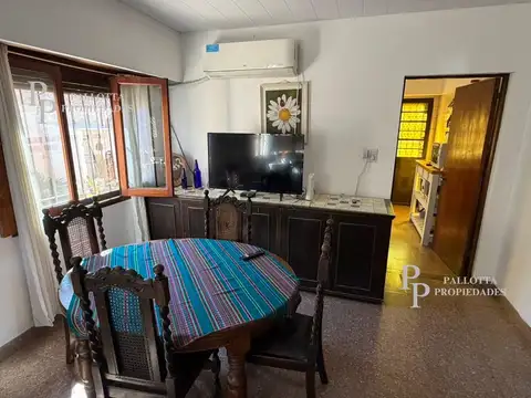 Casa 2 ambientes con 1 baño