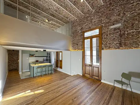 Casa 6 ambientes con 2 baños