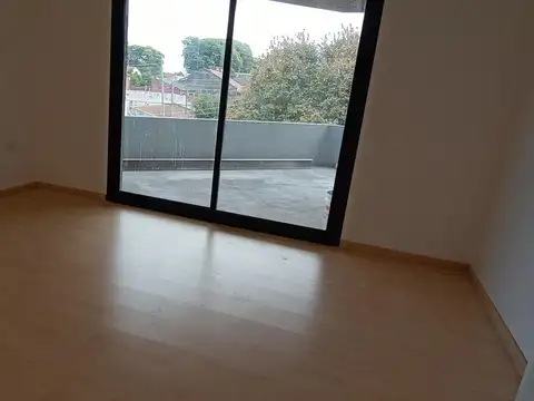 M.cane 2000, Piso 1°