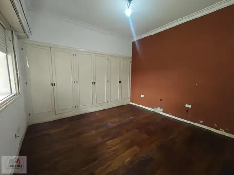 Depto Tipo Casa en Venta con 2 cocheras