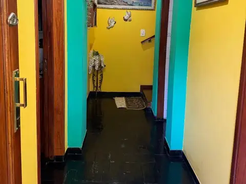 Depto Tipo Casa 3 ambientes con 2 baños