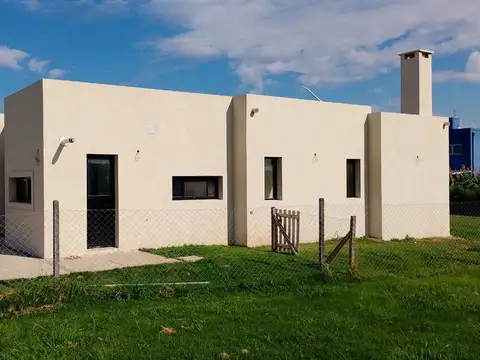 Casa en Venta en Countries y Barrios Cerrados en Pilar, USD 120.000