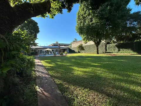 Casa en Venta al Este