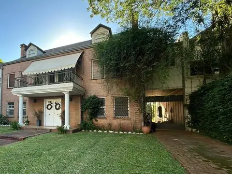 VENTA | RESIDENCIA DE CATEGORÍA – POSADAS