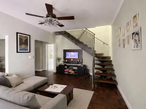 Venta casa pasillo  2 plantas con pileta zona Centro Rosario