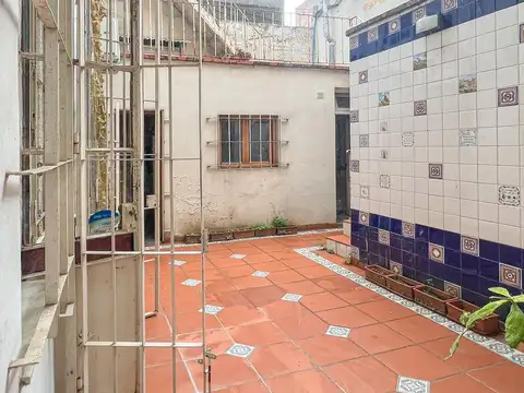 Local en Venta en Abasto, USD 360.000