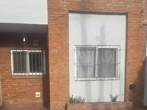 ALQUILER Duplex en S.A. de Padua, calle Nobel 900