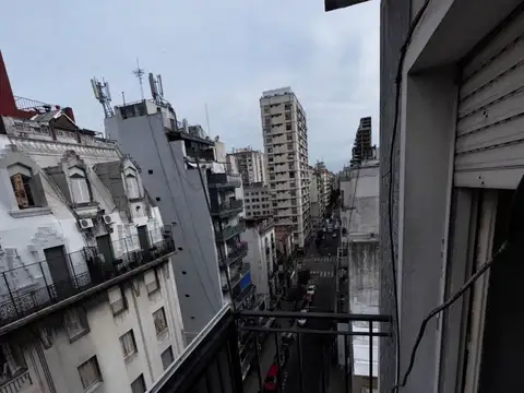 OPORTUNIDAD Piso 4 amb c/depen y balcón