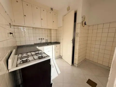 Avenida Hipólito Yrigoyen 2900