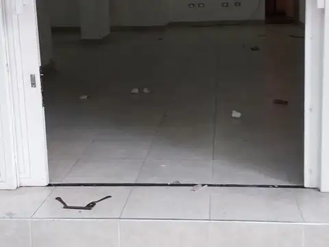 Chacabuco 900, Piso -